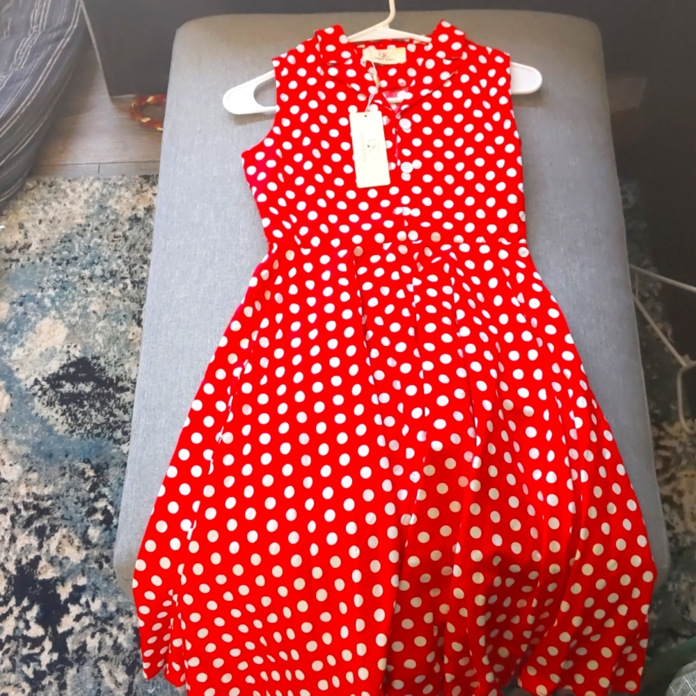 Grace Karin; Size 11 to 12 years; Rich Red/ White polka dots